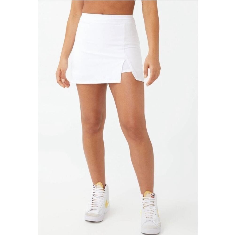 Cotton on Body Women's Smoothing Basketball Skirt - White L skirt, short